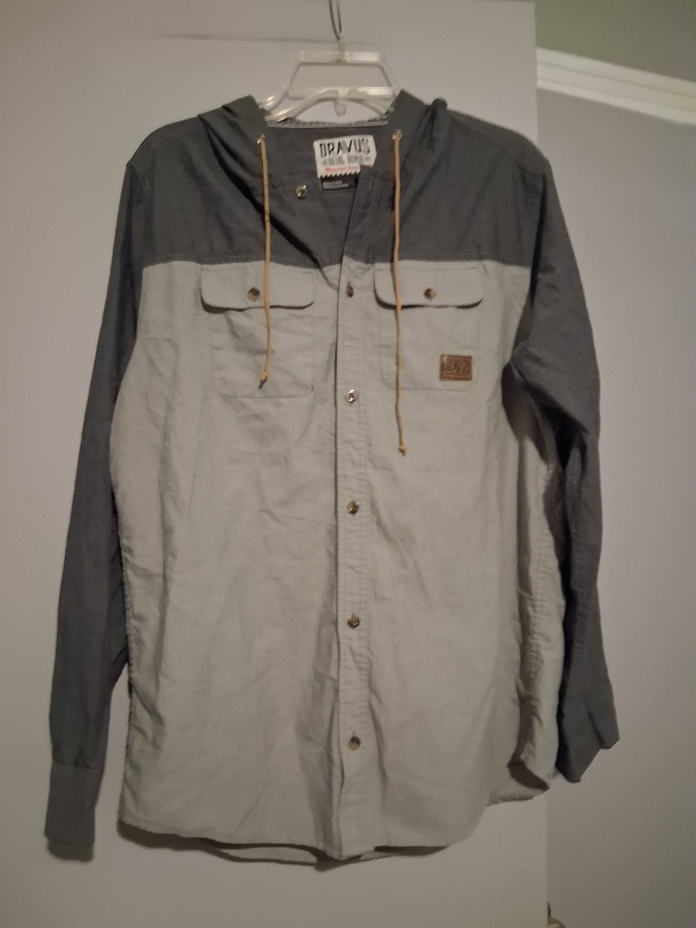 DRAVUS - Two-Tone Hooded Shirt Jacket in Light Gray and Dark Gray
